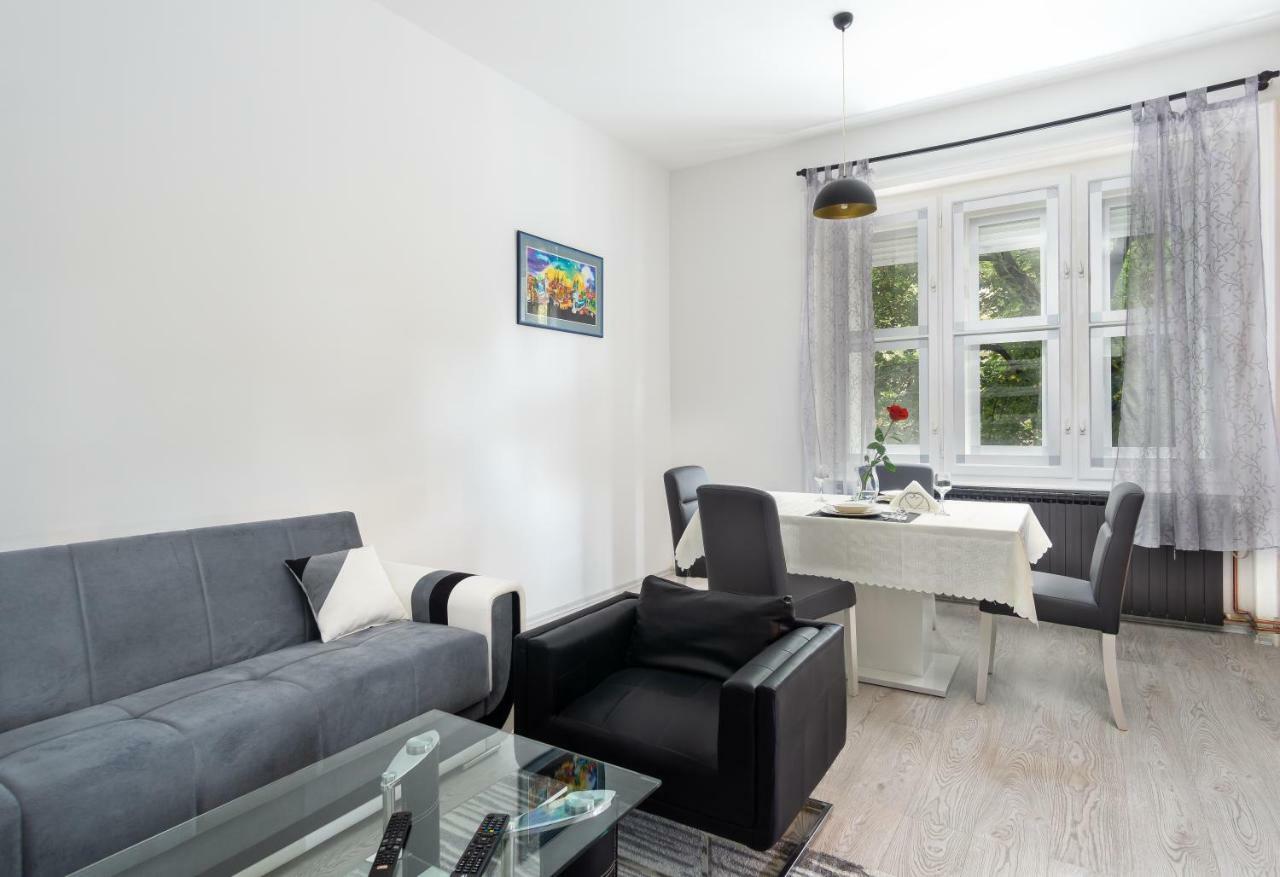 Apartman Ambasador Загреб Екстер'єр фото